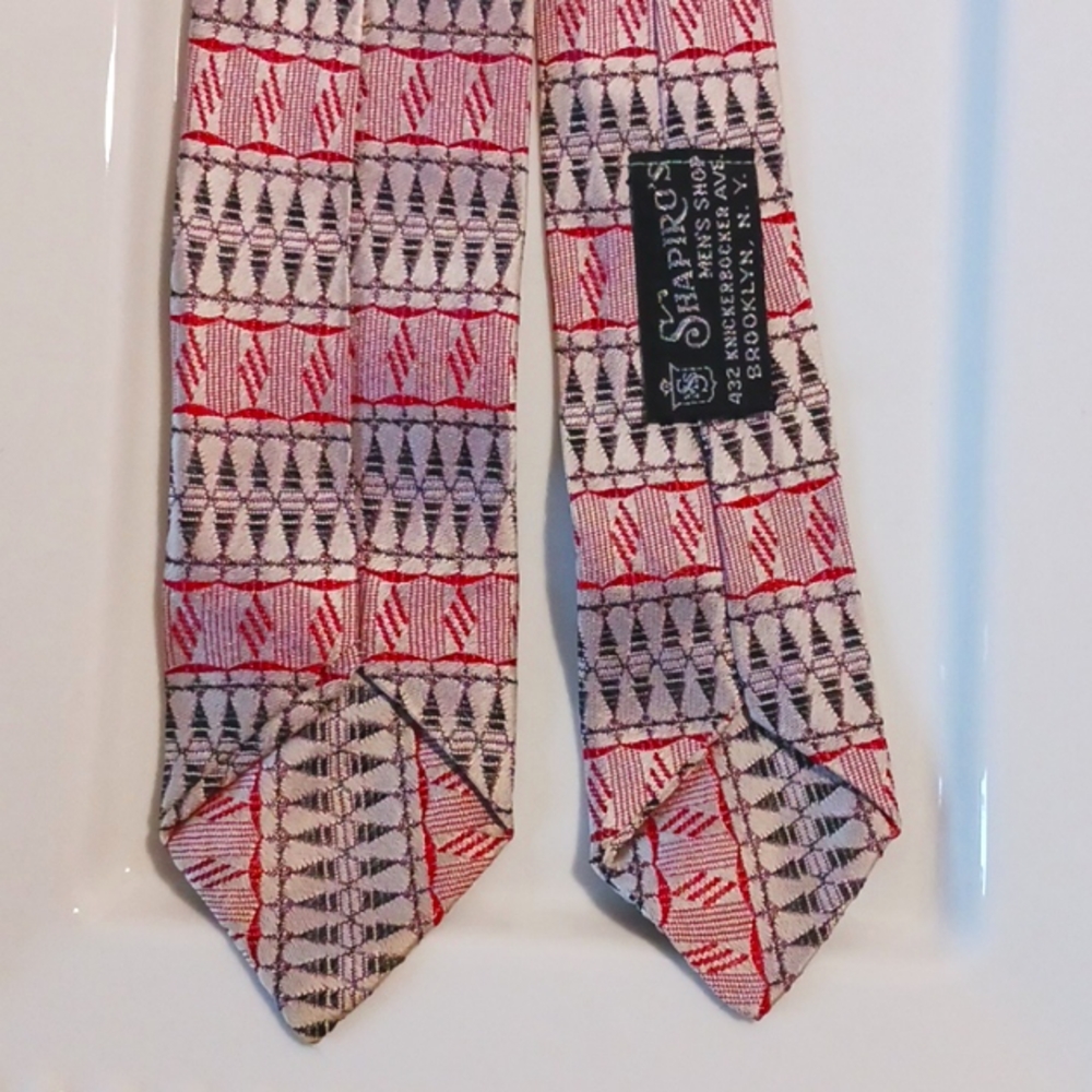 Shapiro's Men's Shop Vintage Tie